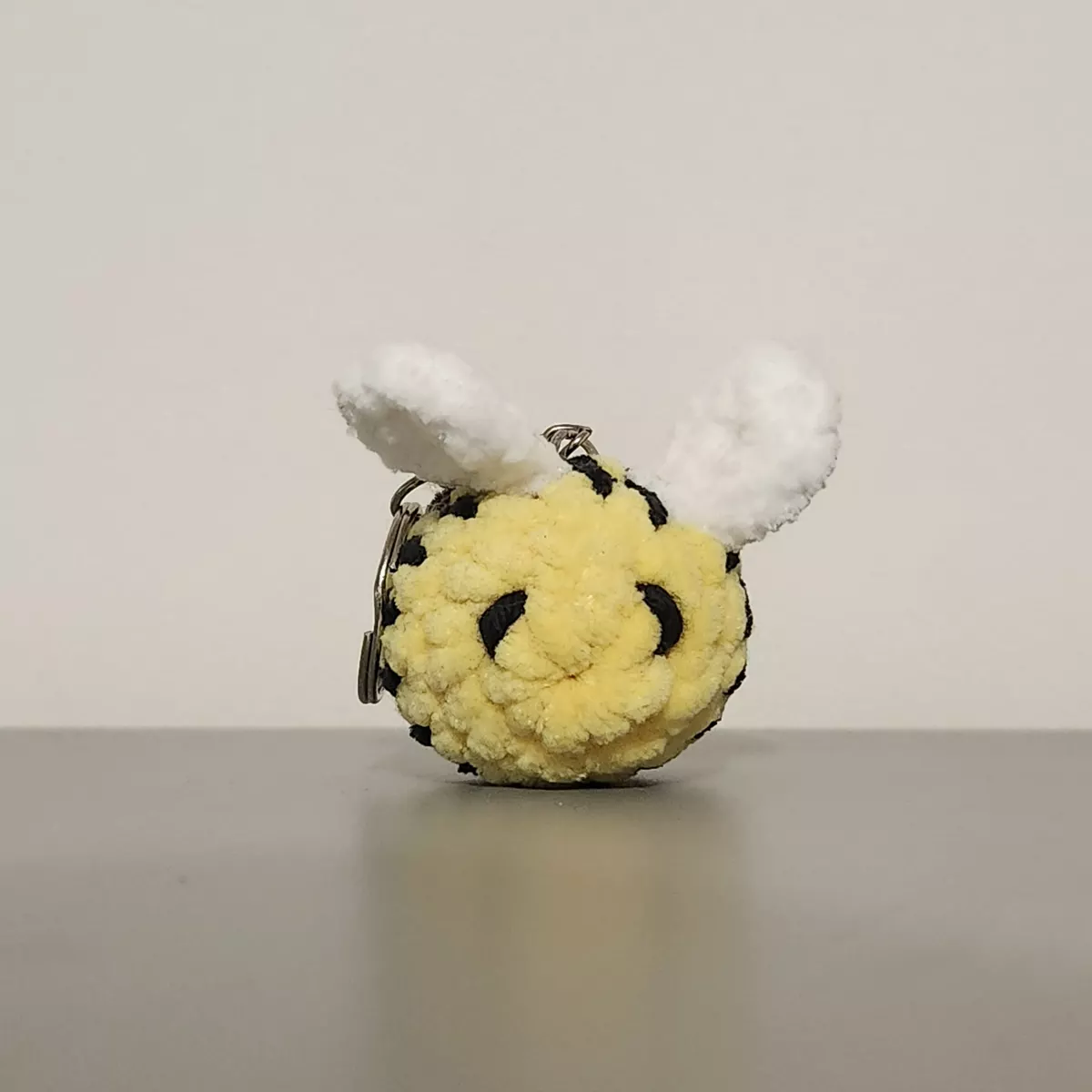Abeilles - Abeille crochet - petite peluche à offrir au printemps - création faite main