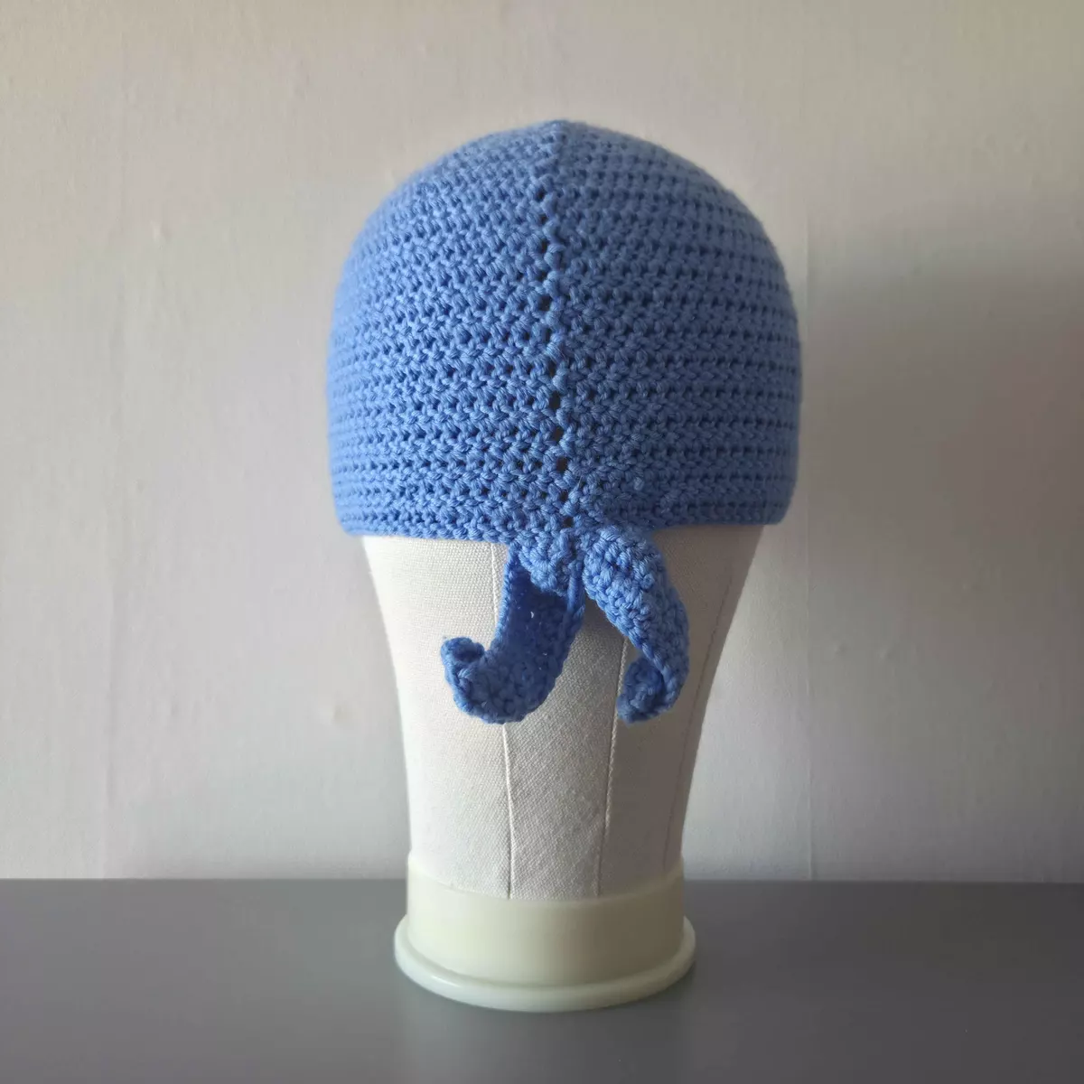 Bonnet Aqua crochet - accessoire fan de Pokémon, création artisanale
