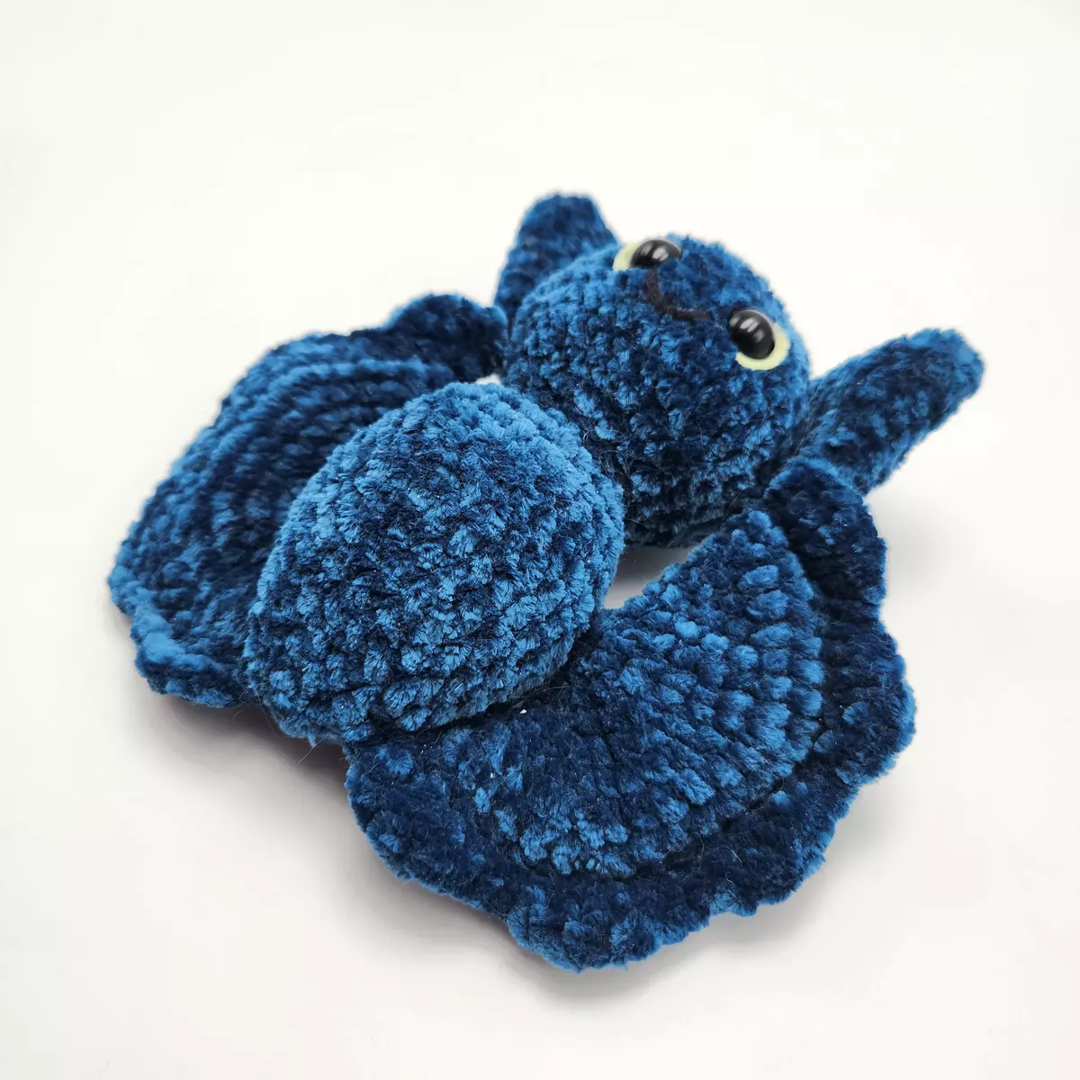 Chauve souris en crochet - peluche mignonne avec finitions soignées - création faite main