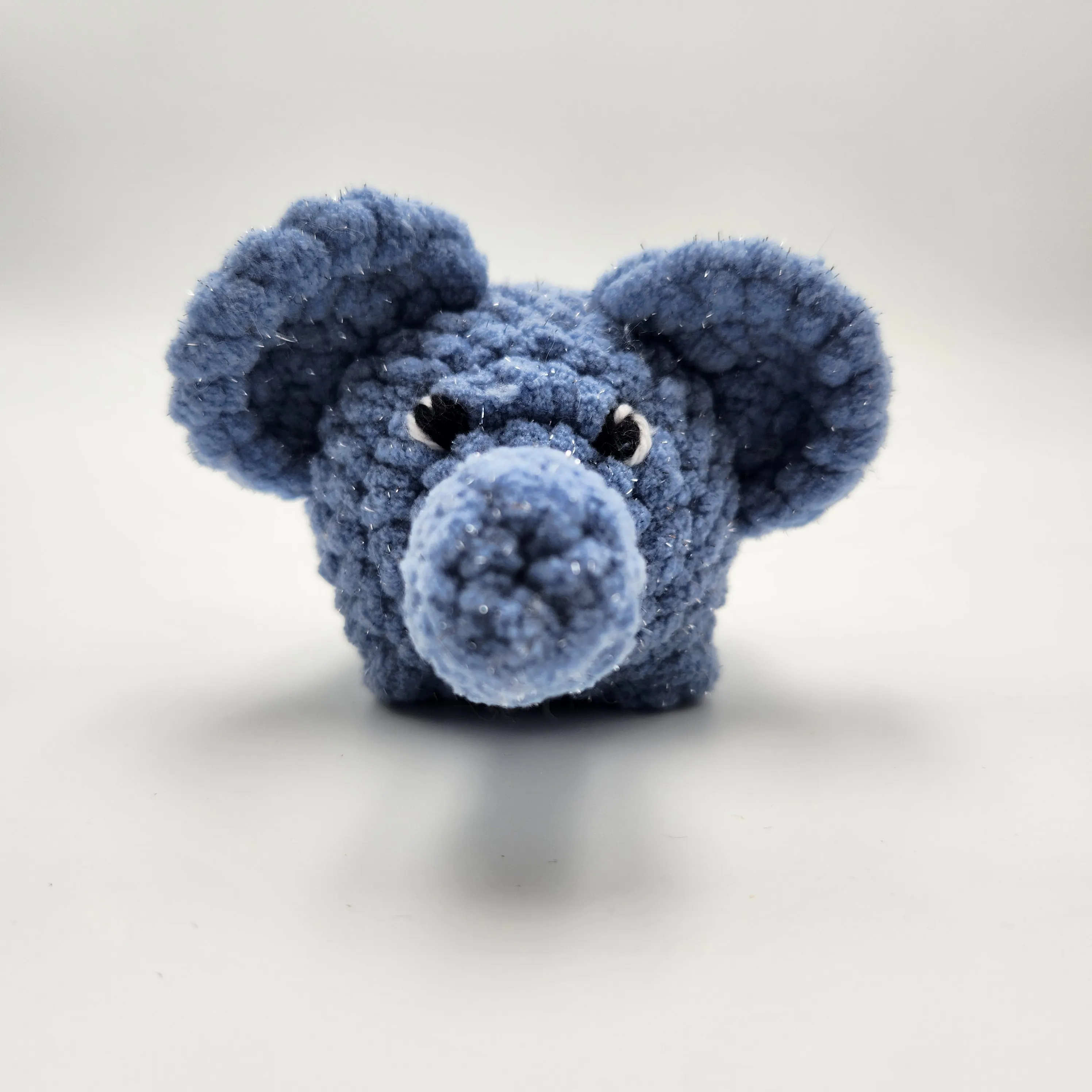 Éléphants - Éléphant en crochet - peluche mignonne avec finitions soignées - création faite main