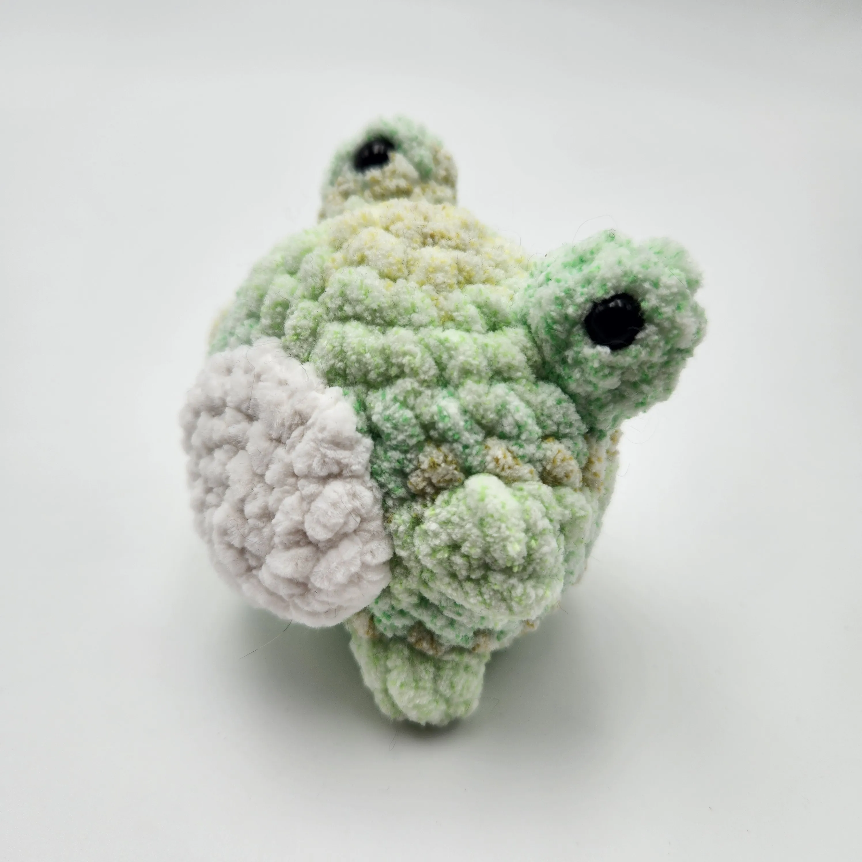 Grenouilles - Grenouille en crochet - peluche artisanale avec variations de couleur