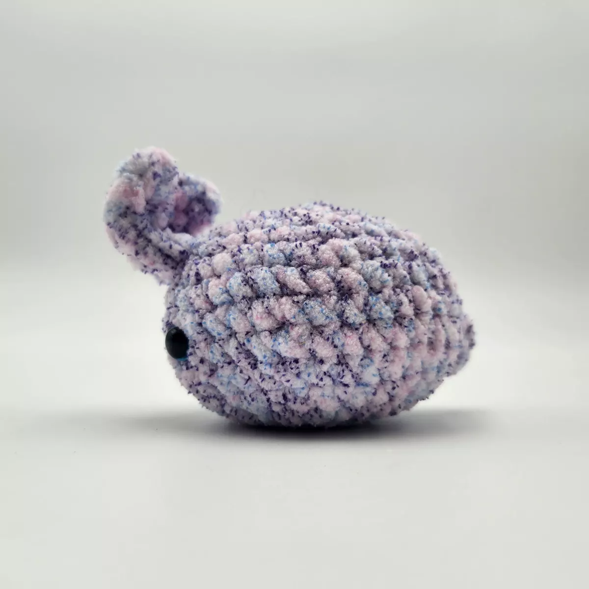 Lapin marshmallow en crochet - peluche mignonne avec finitions soignées - création faite main