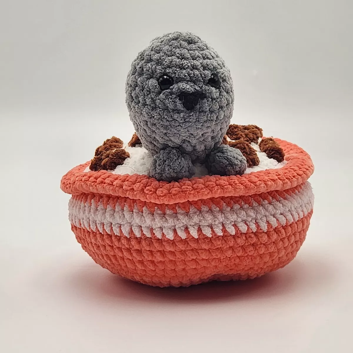 Seal'real en crochet - otarie artisanale, vue de face